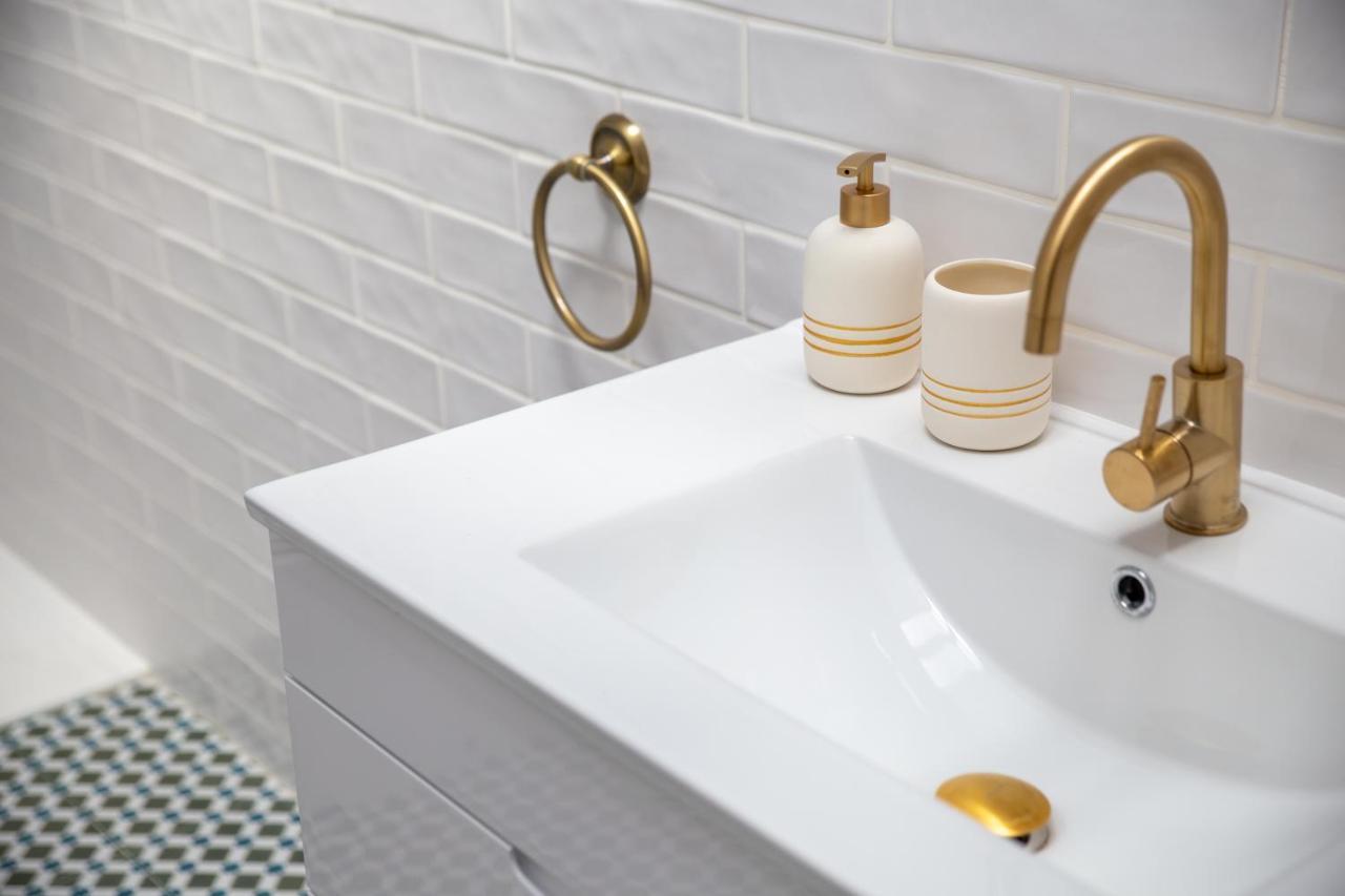Glorieta Suites دينايا المظهر الخارجي الصورة